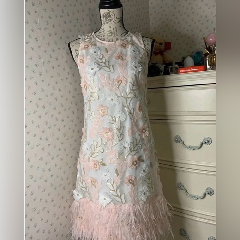 Beautiful dress for bridal or baby shower size 4/small